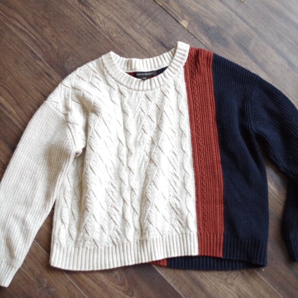 Banana Replublic Block Ladies  Sweater - Picture 2 of 6